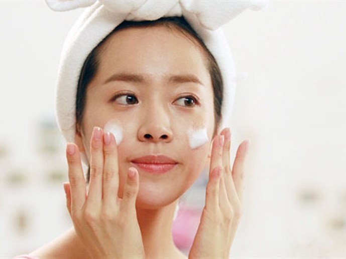 5 Bí quyết chăm sóc da mặt khô trở nên mịn màng trong tích tắc